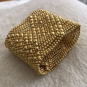 🌟 Diamond pattern designer inspired gold-tone beaded adjustable snap bracelet